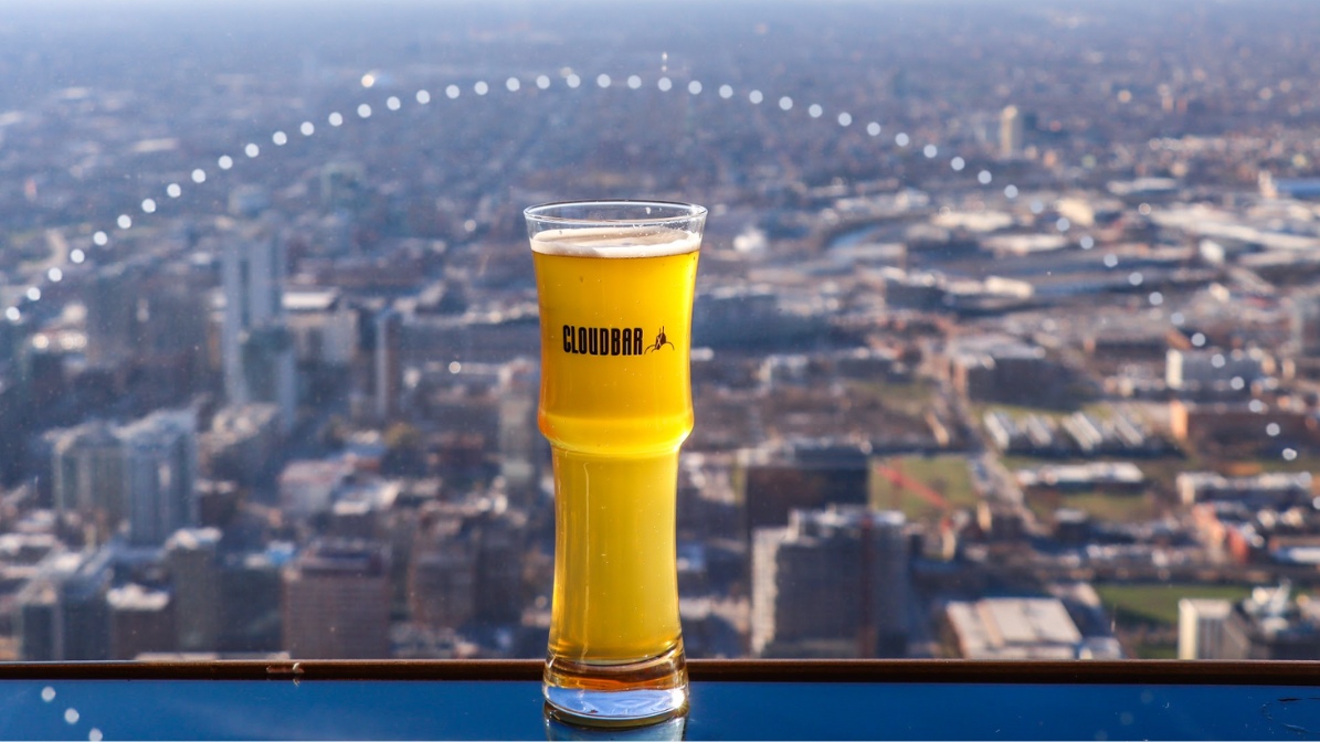 CloudBar: cóctelería de altura en Chicago