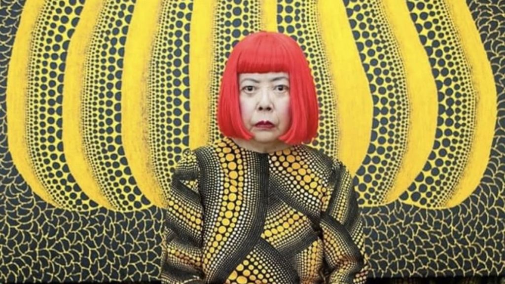 Yayoi Kusama y su habitación "Calabazas infinitas" regresan a Dallas
