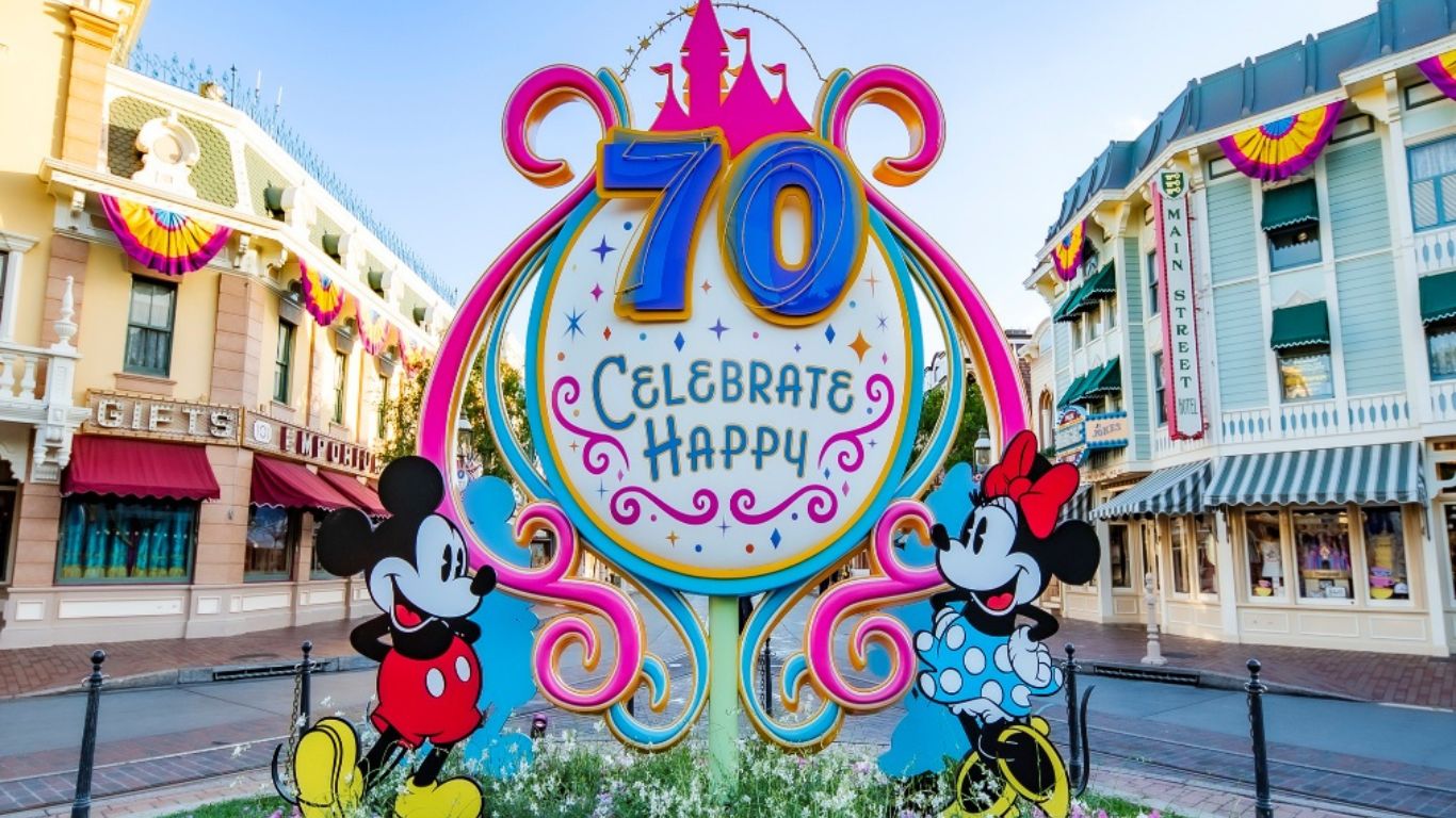Disneyland Resort en California comienza la celebración del 70 aniversario